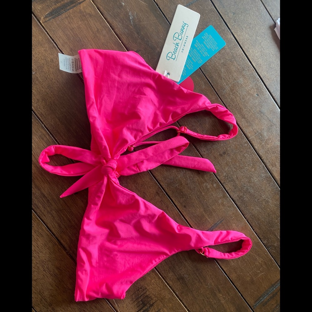 NWT Beach Bunny Skylar top size Large